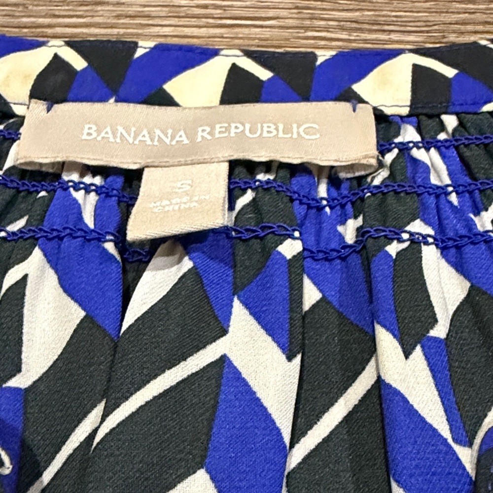 Banana Republic Blue and Black Geometric Peasant Blouse - Picture 6 of 7